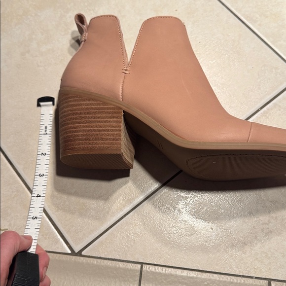 TOMS Women's Pink Ankle Boots - Picture 9 of 9